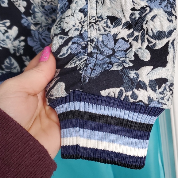 BlankNYC Reversible Bomber Style Jacket - Picture 3 of 6